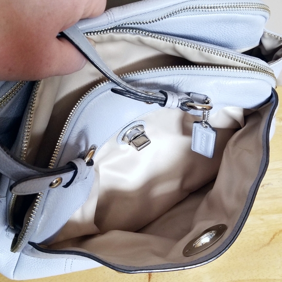 **SOLD*** on another platform. Authentic Coach Penelope leather satchel - Picture 6 of 14